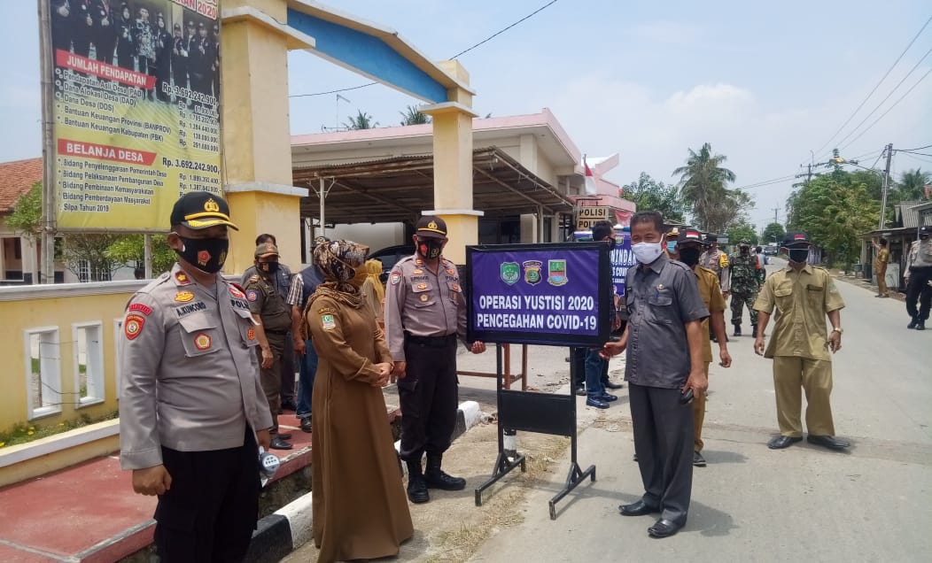 Read more about the article Kecamatan Karang Bahagia Kab Bekasi Gelar Operasi Yustisi