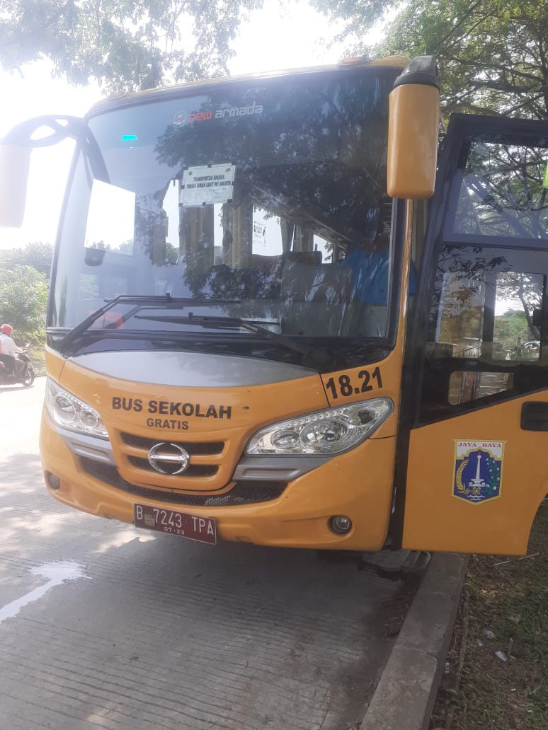 Read more about the article BUS SEKOLAH PEMKOT DKI JAKARTA OPERASIONAL