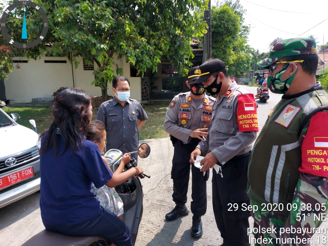 Read more about the article Bersama Muspika Polsek Pebayuran Terus Operasi Yustisi