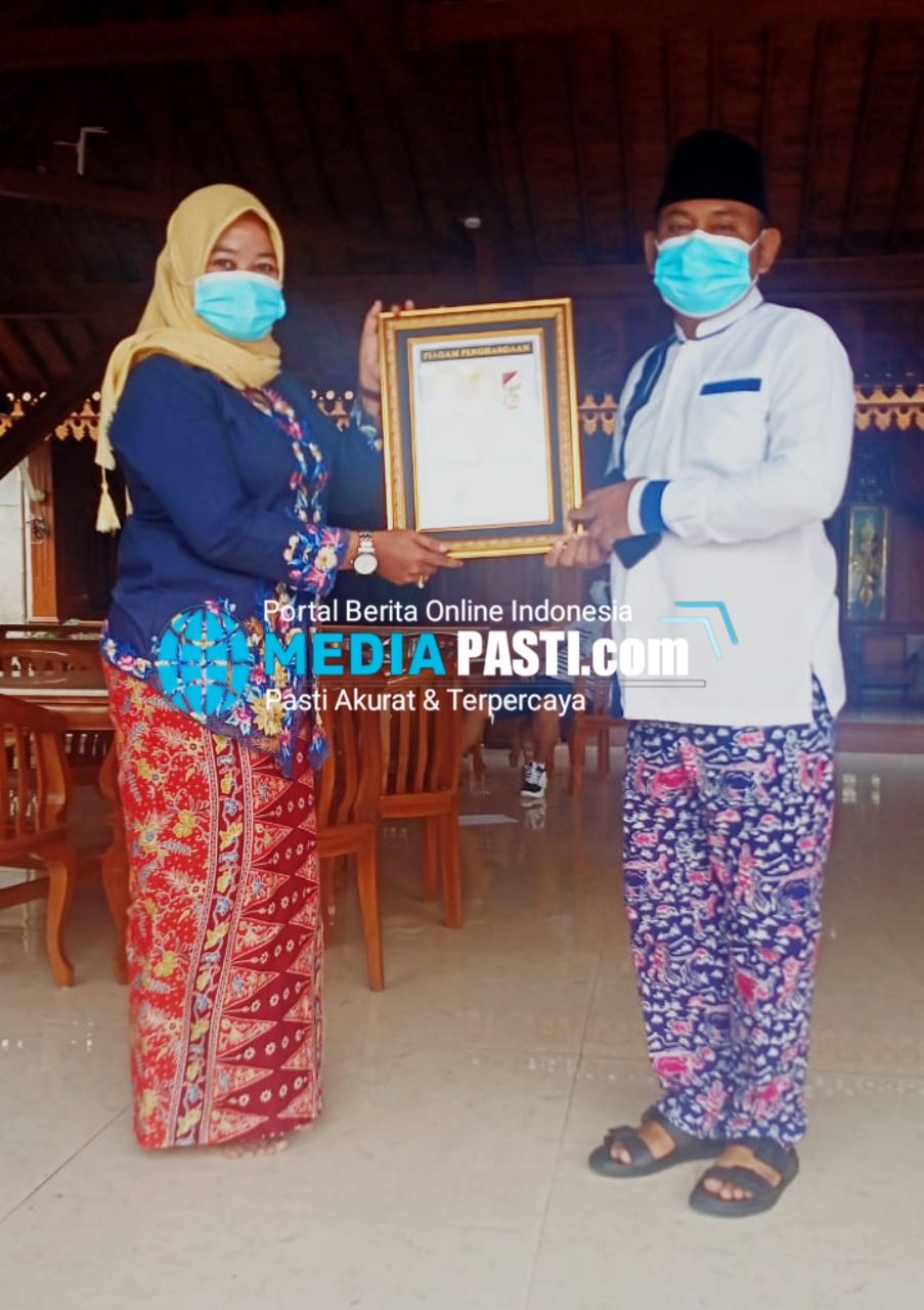 Read more about the article Bupati Bekasi Menerima Piagam ORI Sebagai Penggagas Ibing Pencung Rekor Nasional