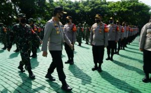 Read more about the article Pasukan TNI dan Polri Bekasi Gelar Giat TWG Proses Pengamanan Pilkades