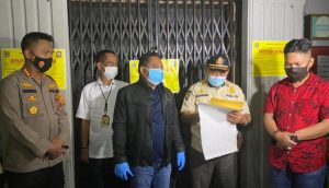Read more about the article Bupati Kab Bekasi dan Kapolres Metro Bekasi Menyegelnya Tempat Hiburan Malam di Area Bekasi Saat Pandemi