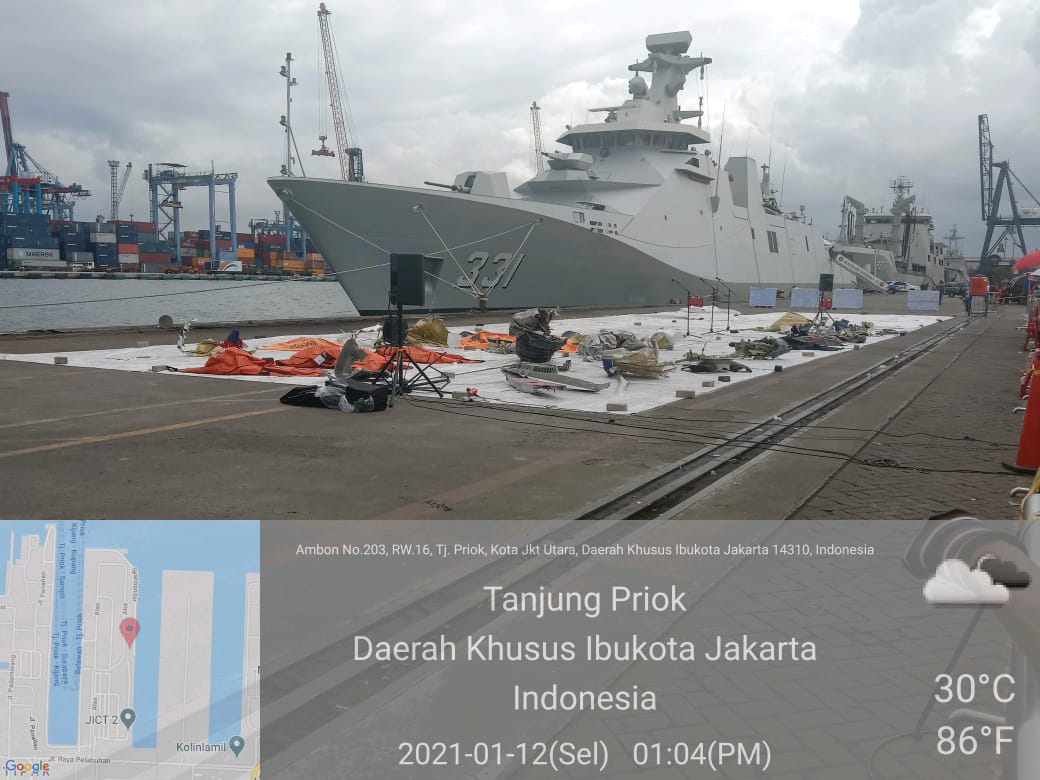 Read more about the article Masuk Hari Ke 4 Proses Pencarian Pesawat Sriwijaya Air SJ 182 Masih Terus Berlangsung
