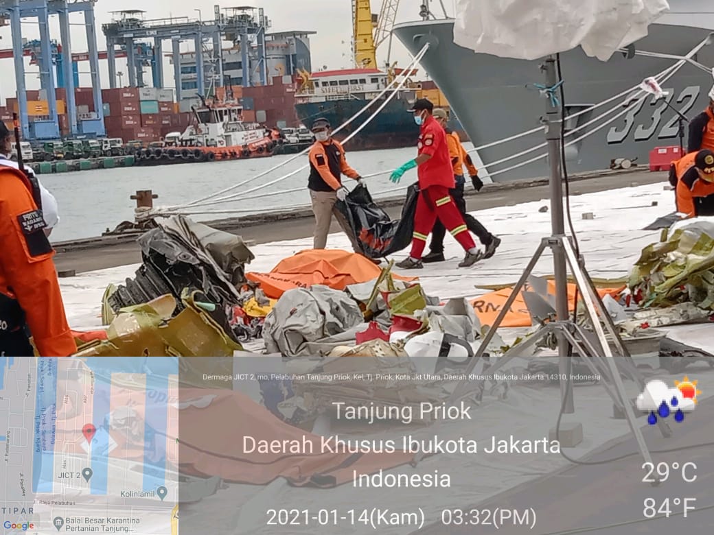 Read more about the article Hari Keenam Pencarian Pesawat Sriwijaya Air SJ 182 Masih Berlanjut Berikut ini Perkembangan nya