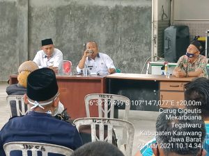 Read more about the article Kades Mekarbuana Ace Wiranata, S.Pd. MM Mengawali Tugasnya Dengan Rapat Minggon