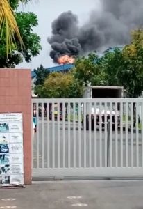 Read more about the article Kebakaran Pada Pabrik Otomotif  Di kawasan Jababeka