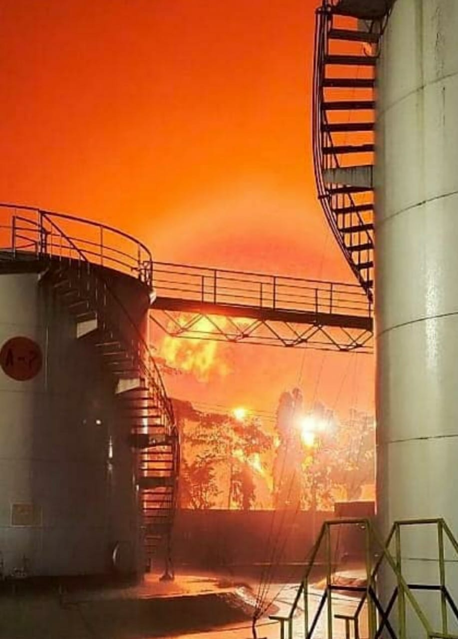Read more about the article Kilang Minyak Pertamina Kebakaran  di Cilacap