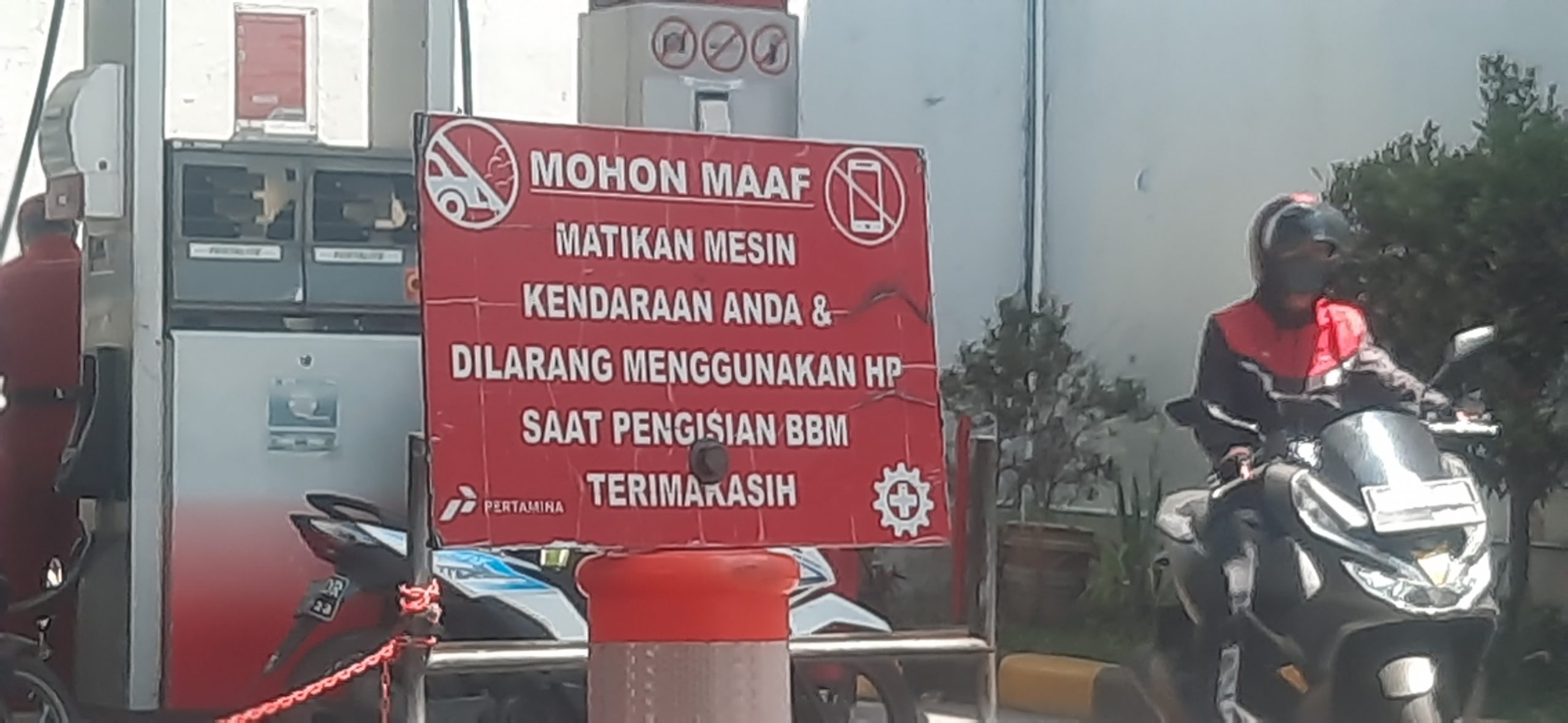 Read more about the article Cara Biar Aman Isi Bensin Kendaraan di Pom Bensin Dari Insident Kebakaran