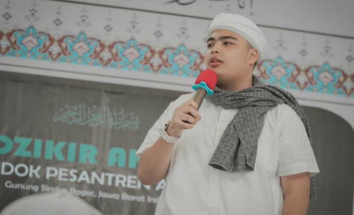 You are currently viewing Ameer Azzikra Putra Ustaz Arifin Ilham Meninggal Dunia