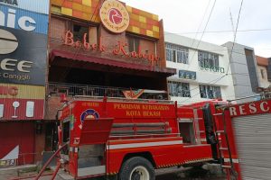 Read more about the article Diduga Alami Kebocoran Gas, Dapur Restoran Bebek Kaleyo Kalimalang Terbakar