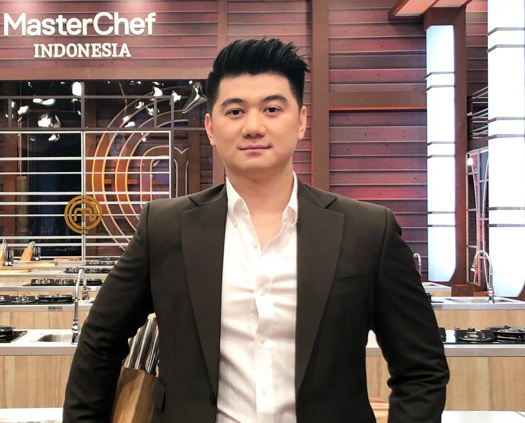 Read more about the article Chef Arnold Mengundurkan Diri Dari Masterchef Indonesia