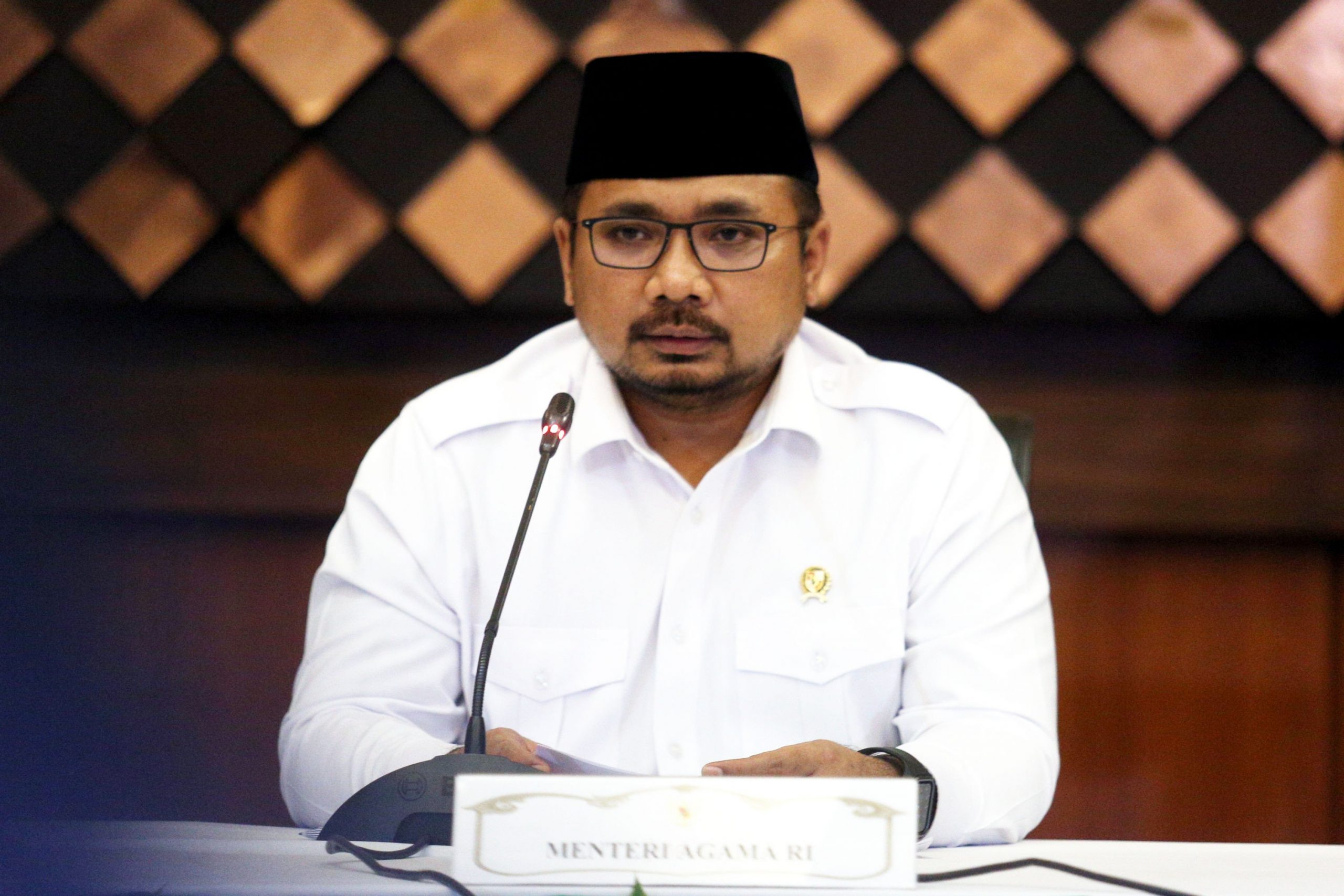 Read more about the article Menag Bandingkan Aturan Toa Masjid dengan Gonggongan Anjing