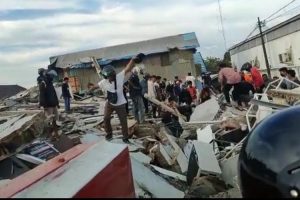 Read more about the article Minimarket Ambruk di Banjar Kalsel, 14 Korban Tertimbun Reruntuhan