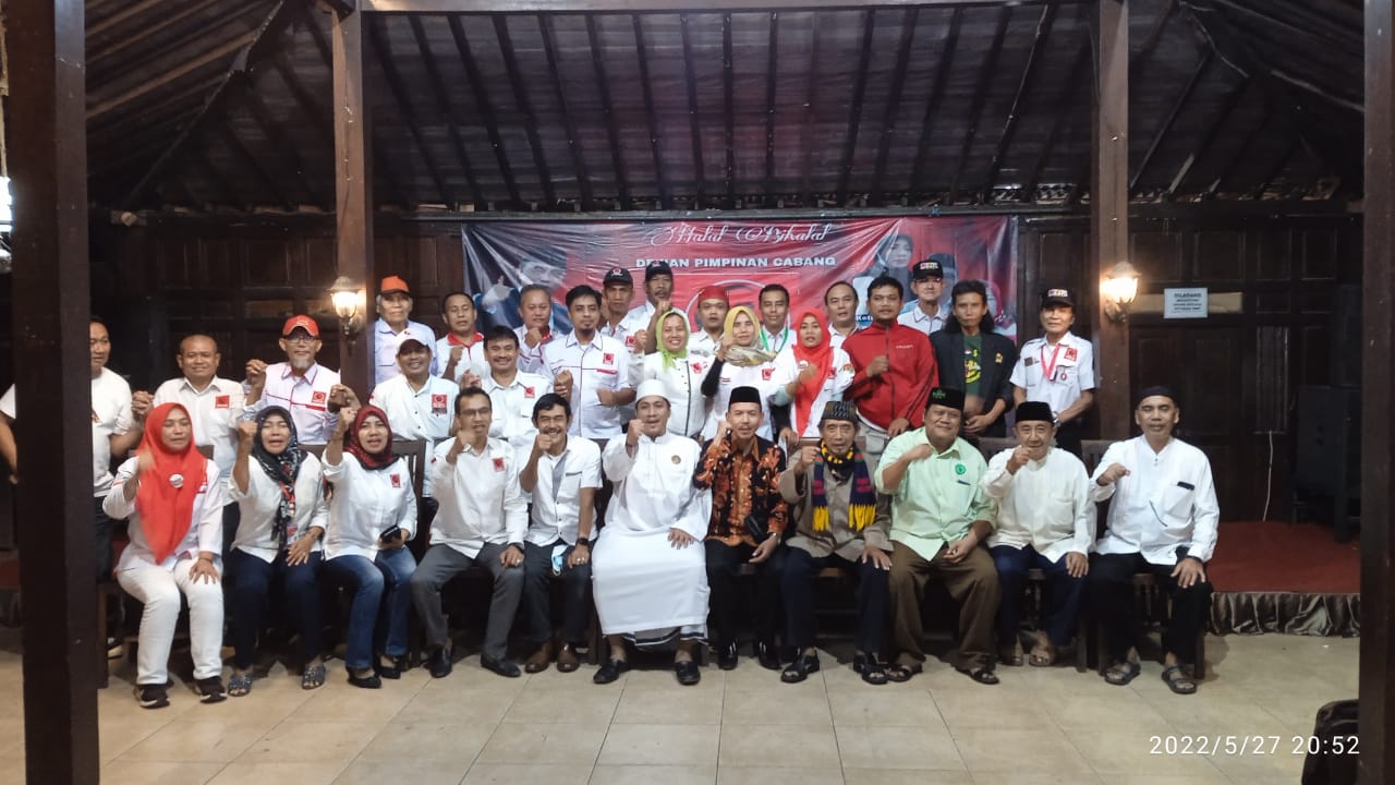 Read more about the article Dpc Projo Kabupaten Bekasi Giat Halal Bihalal di RM Warna Warni