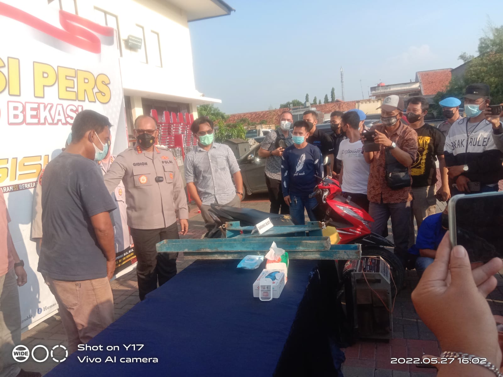 Read more about the article Pelaku Tindak Pidana Pencurian Besi Proyek Kereta Cepat Tidak Dilakukan Proses Peradilan