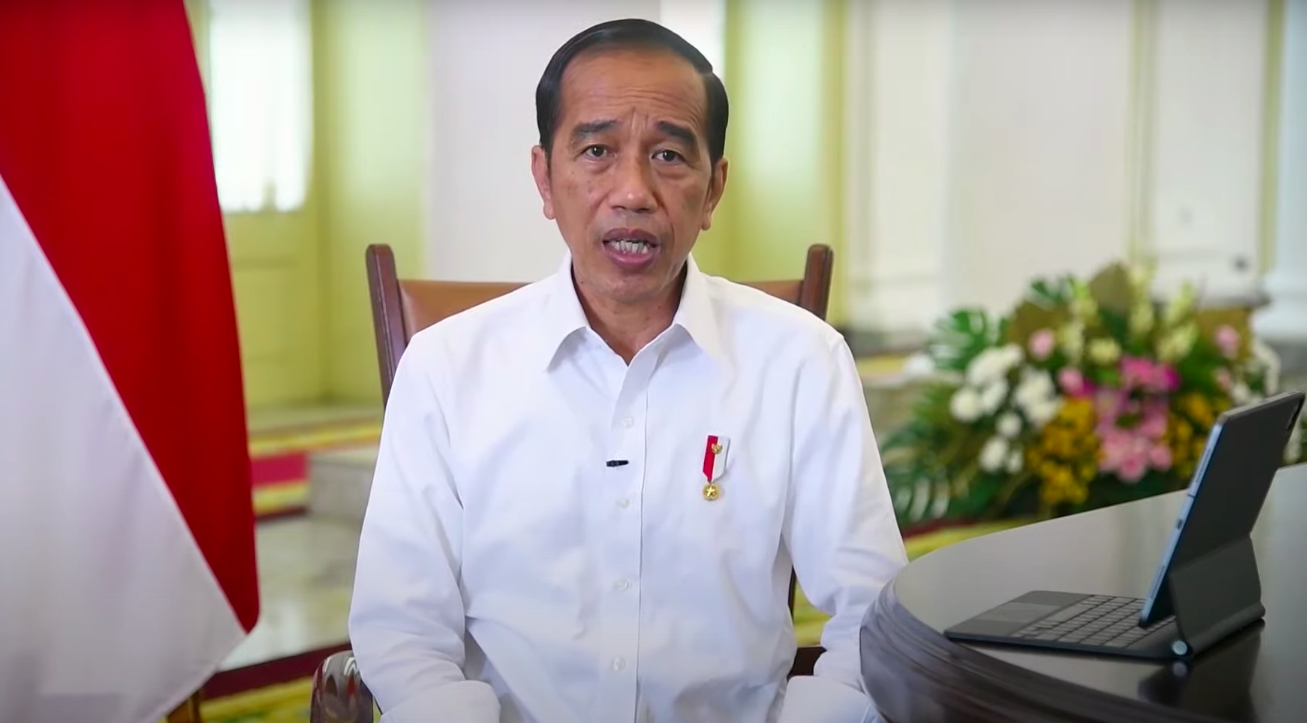 Read more about the article Presiden Jokowi Meloggarkan Kebijakan Penggunaan Masker