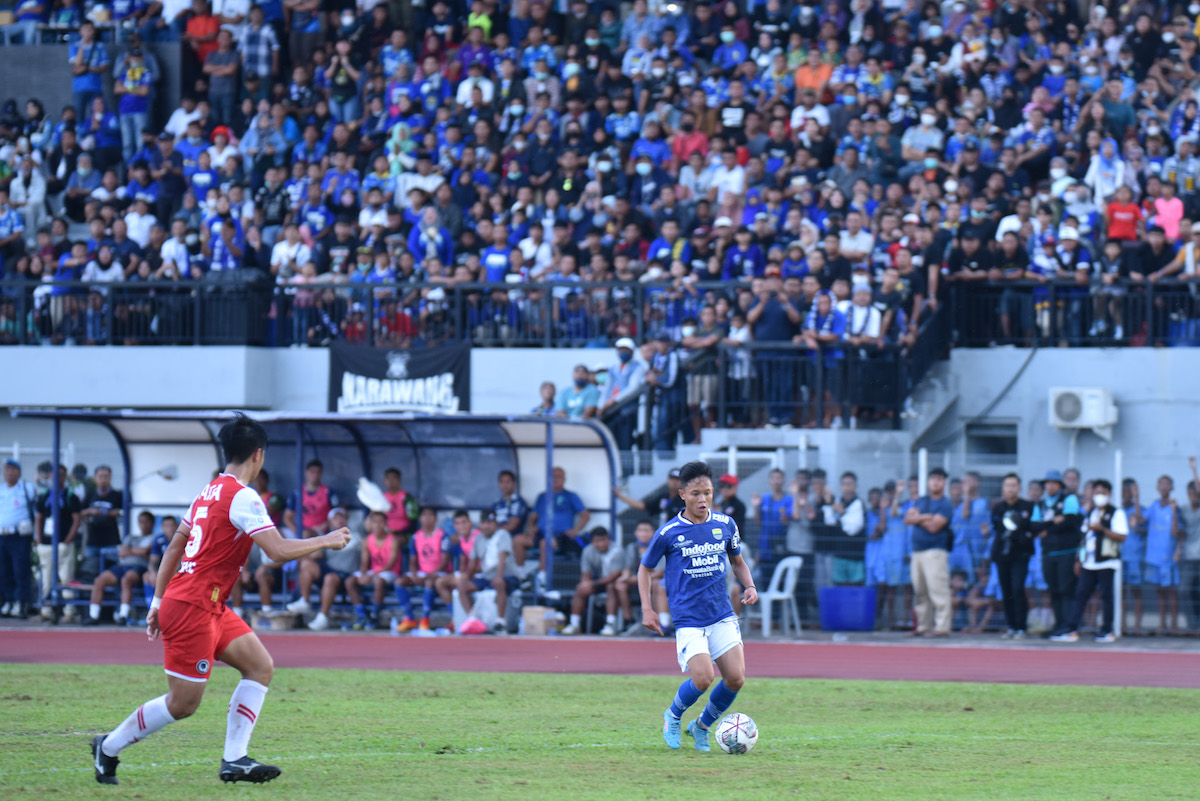 Read more about the article Laga Persib VS Persebaya Memakan Korban, Dua Bobotoh Meninggal
