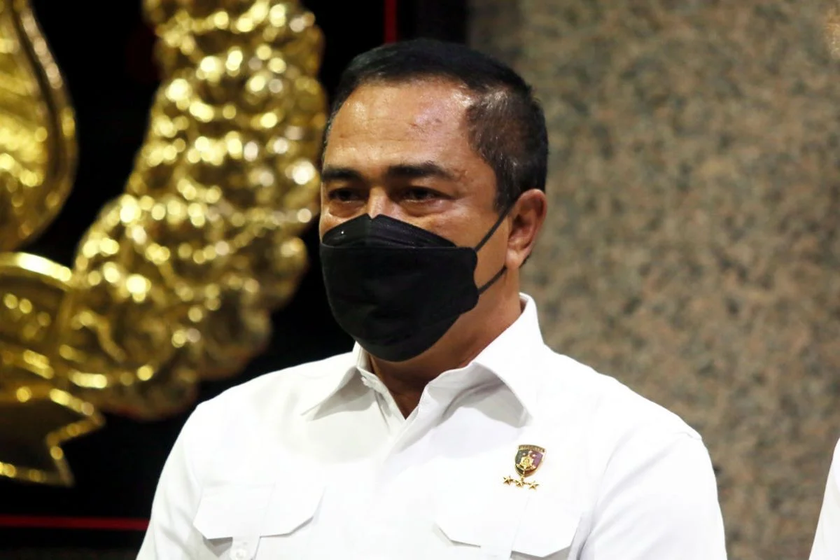 Read more about the article Komjen Agus Ungkap Peran Putri Candrawathi dalam Pembunuhan Brigadir J