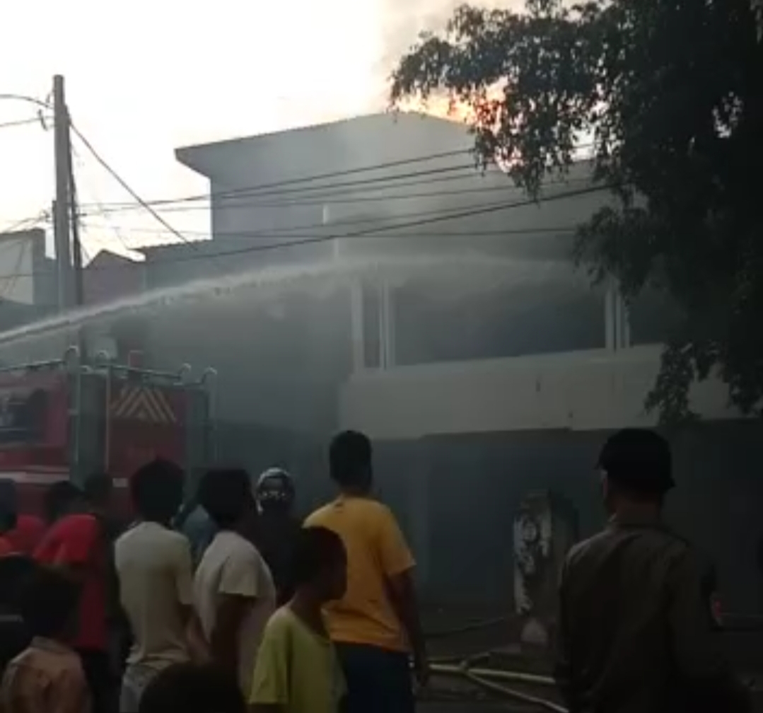 You are currently viewing Kebakaran di Pulo Gebang Jakarta Timur