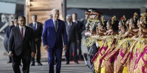 Read more about the article <strong>Joe Biden Tiba di Bali Untuk KTT G20, Naik Mobil The Beast</strong>
