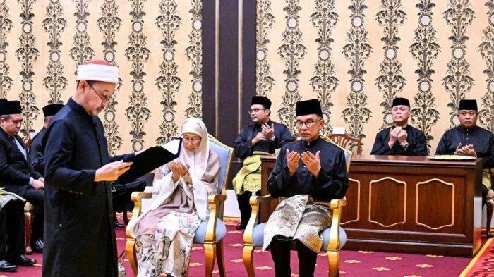 You are currently viewing Anwar Ibrahim ditunjuk Raja Malaysia Sebagai Perdana Menteri Malaysia