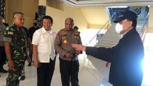Read more about the article Ketua KPK Temui Lukas Enembe Gubernur Papua Tersangka Kasus Korupsi