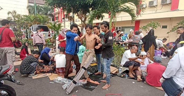 You are currently viewing Korban Gempa Cianjur 5,6 M Berjumlah 162 Orang, Mayoritas anak anak