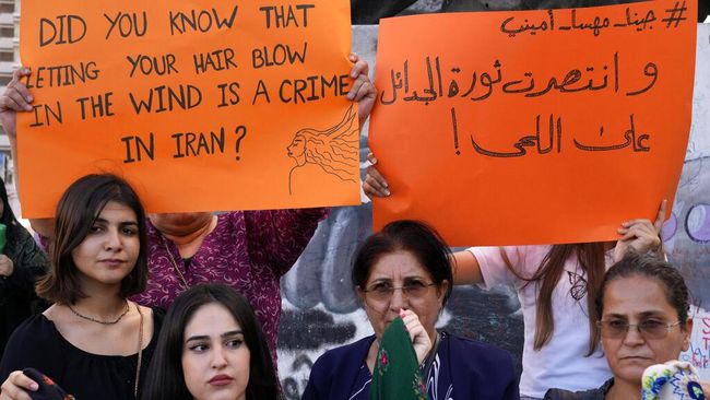Read more about the article Polisi Moral dibubarkan resmi Oleh Iran