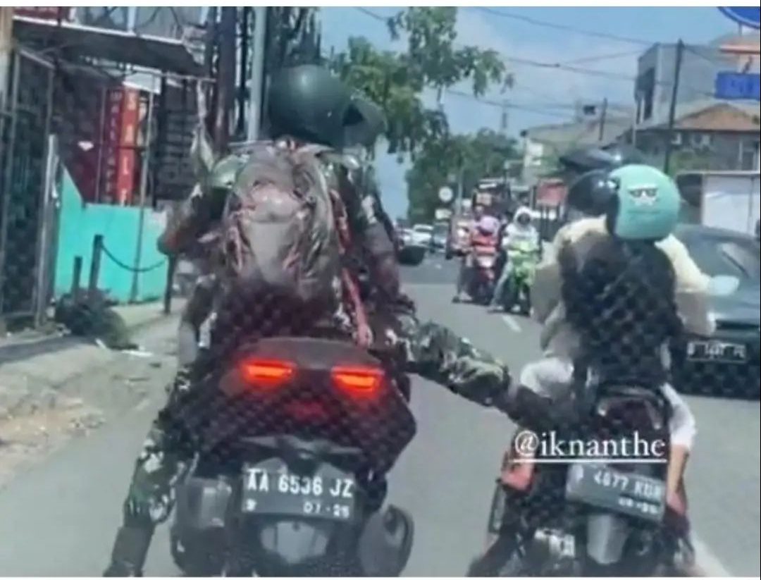 Read more about the article Oknum Anggota TNI AU Tendang Pemotor Ibu-Anak, Diberi Sanksi dan Minta Maaf