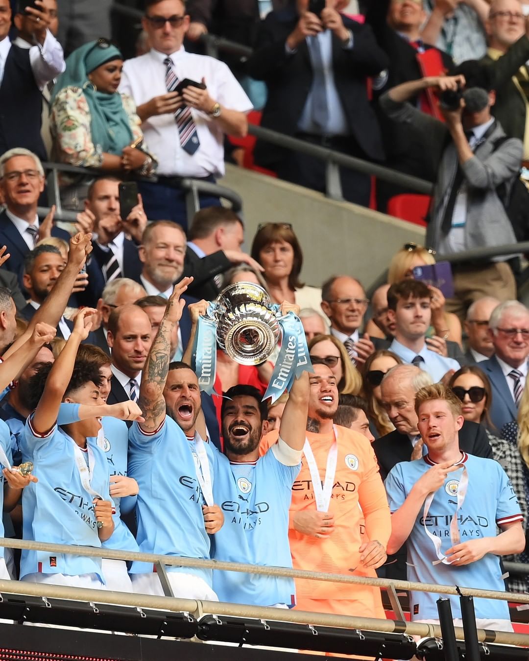 Read more about the article Manchester City Juara Piala FA, Kalahkan Manchester United, 1 Langkah Lagi Menuju Treble Winner