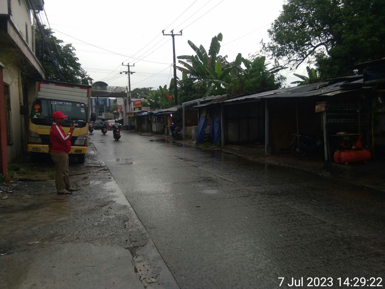 Read more about the article BANGUNAN LIAR BERADA DI JALAN RAYA PONDOK TIMUR INDAH MENJADI SOROTAN MASYARAKAT