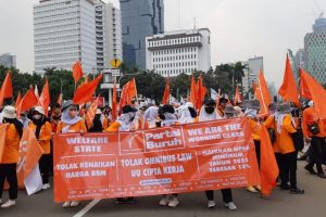 Read more about the article Demo Buruh 10 Agustus Masih Menjadi Tuntutan Agar Tolak UU Cipta Kerja