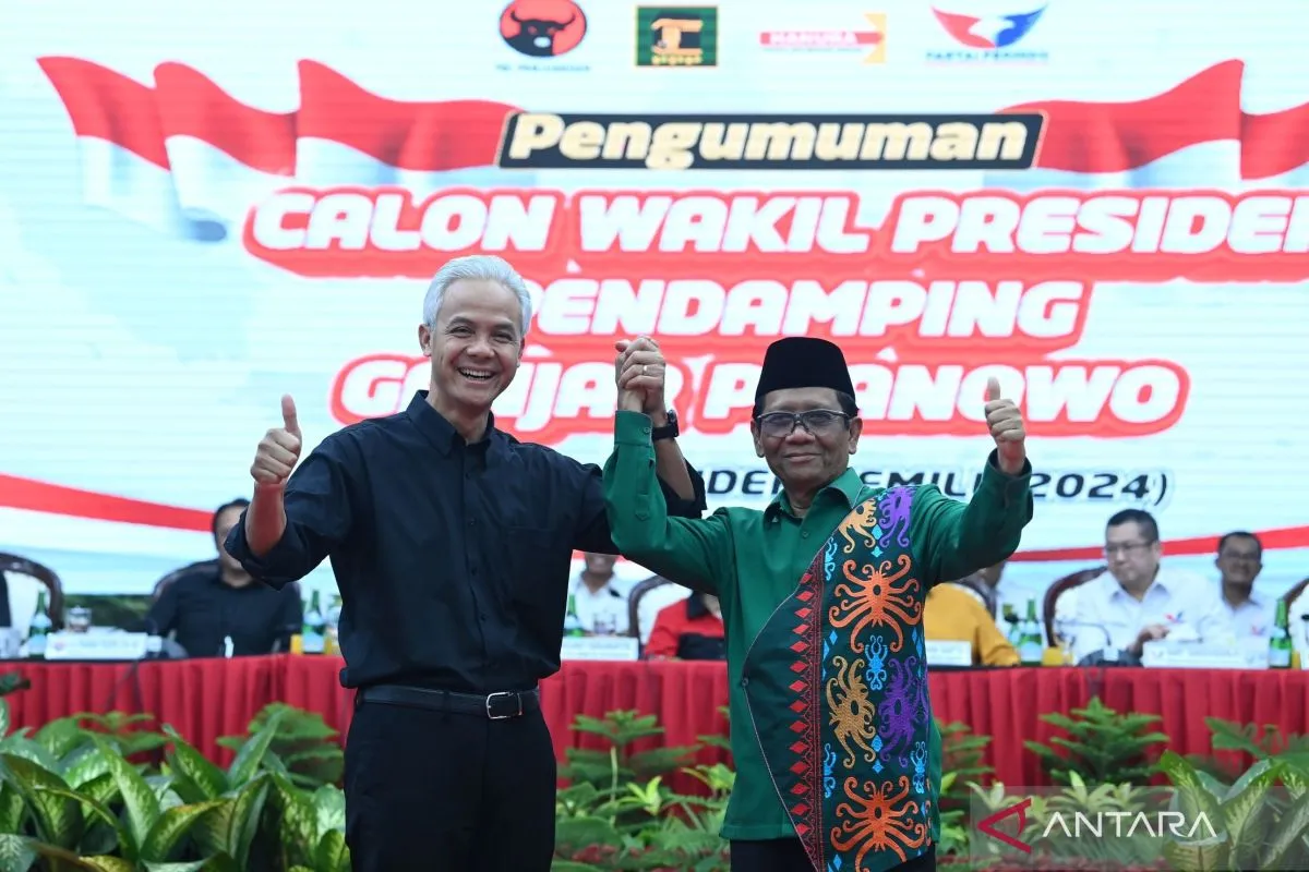 Read more about the article Mahfud MD Resmi Ditunjuk Sebagai Cawapres Ganjar Pranowo