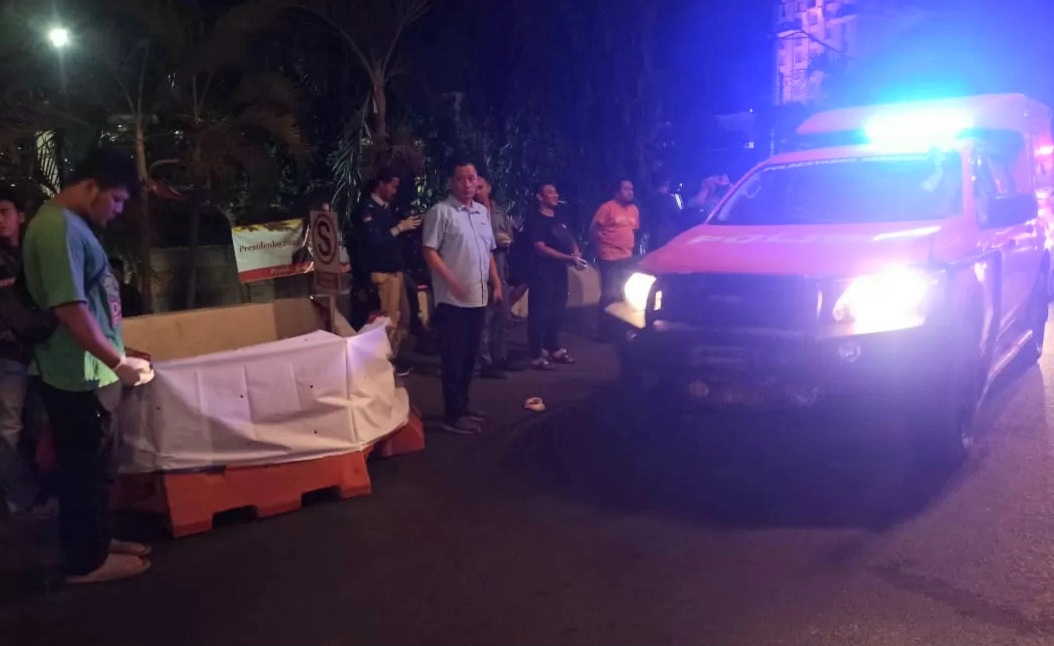Read more about the article Viral Mahasiswi Bunuh Diri di Mal Paragon, Tinggalkan Pesan Haru