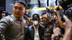 Read more about the article Syahrul Yasin Limpo Resmi ditahan KPK dengan Tangan di Borgol