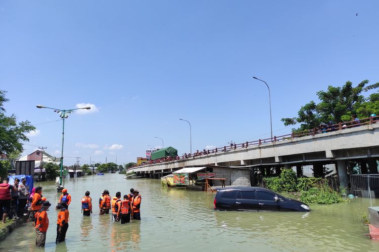 Read more about the article Banjir Demak, 71.191 Jiwa Terdampak, 11.191 Orang Mengungsi