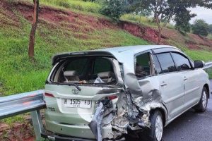 Read more about the article Terjadi Kecelakaan Beruntun Menewaskan 1 Orang Di Tol Cipali