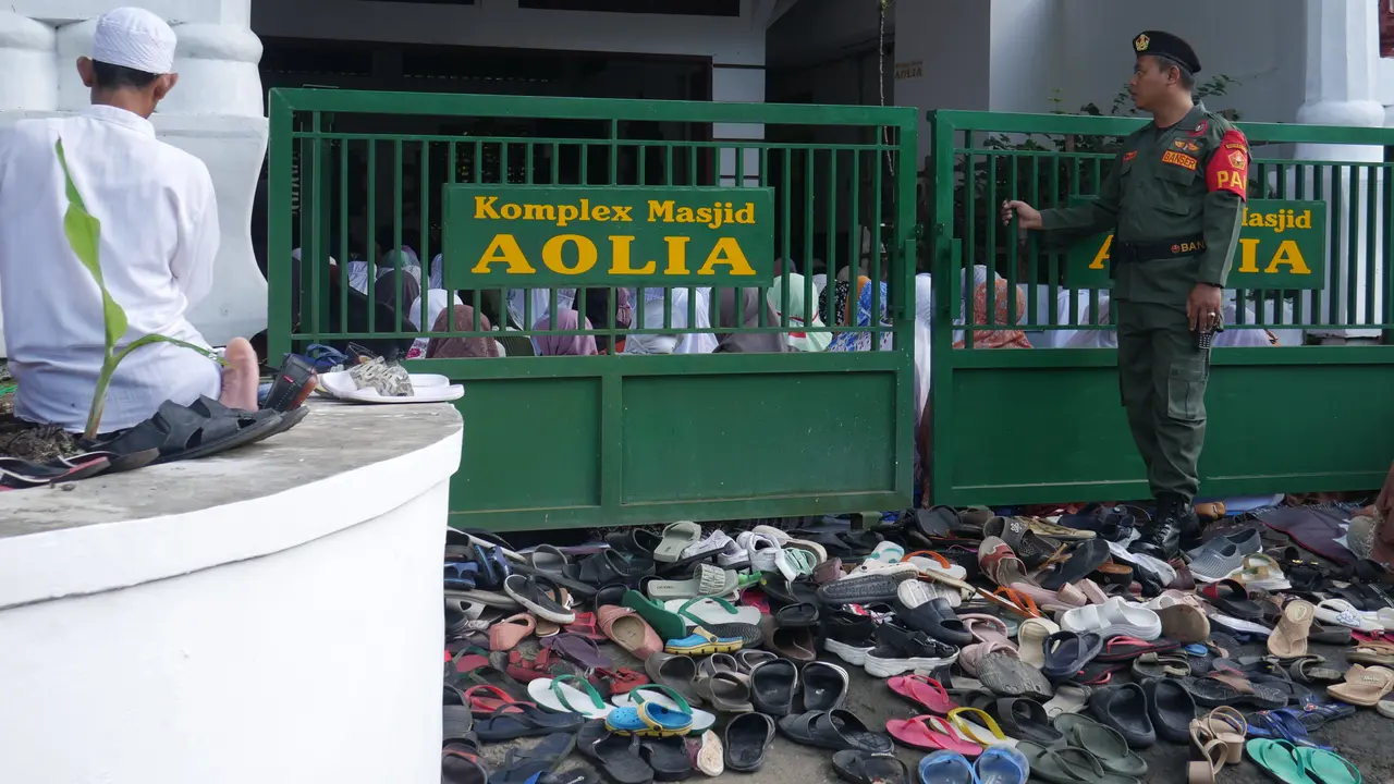 Read more about the article Viral Jemaah Aolia Gunung Kidul Lebaran 5 April, Mengaku Bicara Langsung Kepada Allah