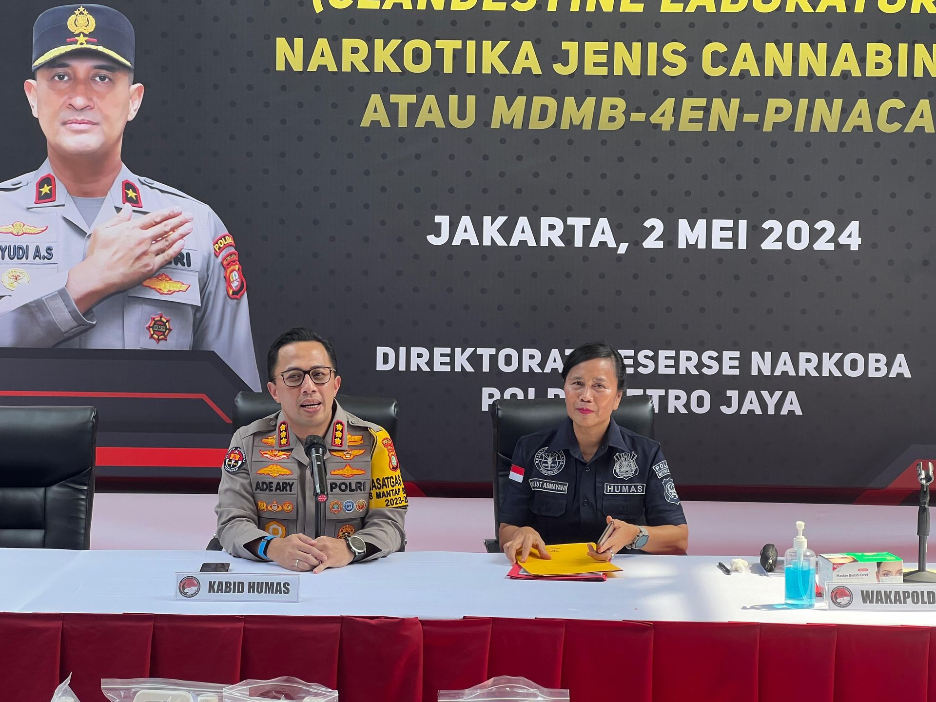 Read more about the article Pesawat Latih Jatuh Hancur Berantakan Di BSD Tangsel