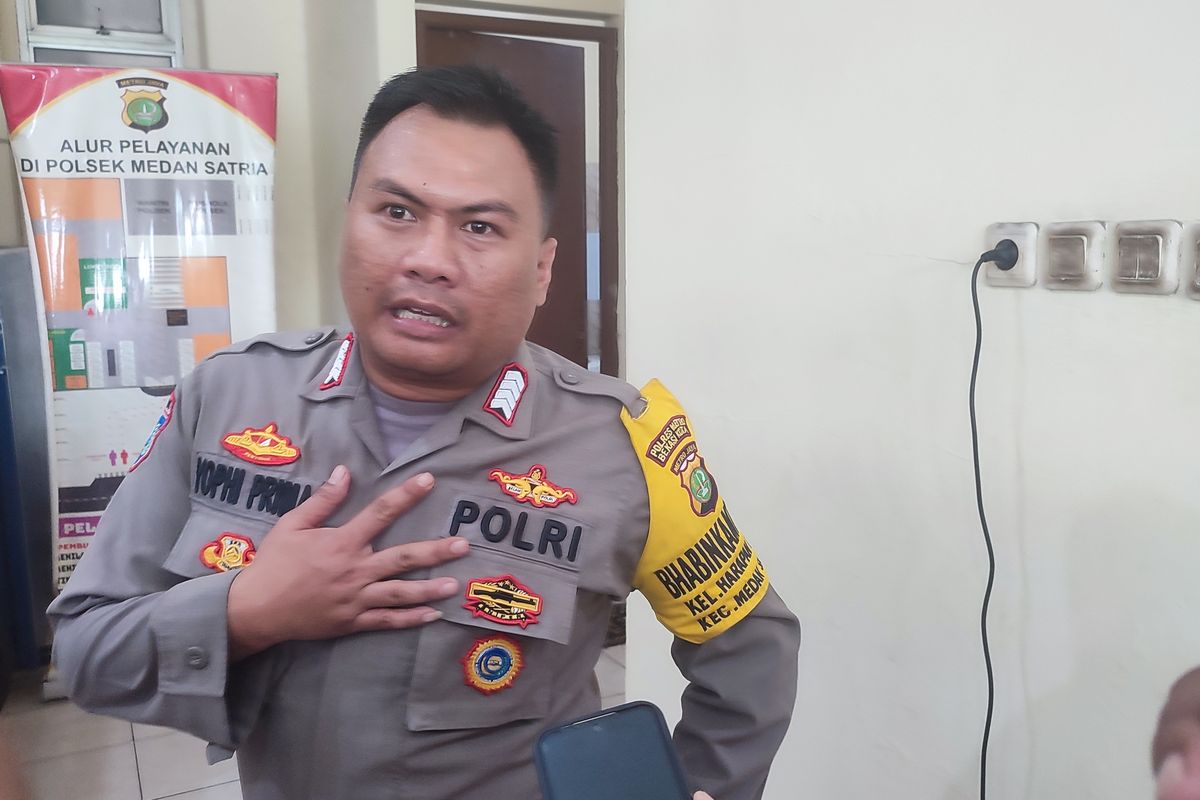 Read more about the article Bripka Yophi Ikuti Naluri Diacungkan Sajam Saat Bubarkan Tawuran Di Bekasi Seorang Diri