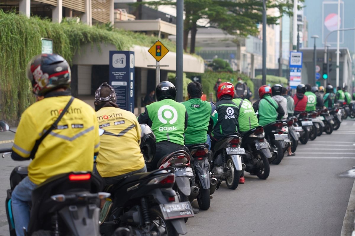 Read more about the article Keluhan Ojol Dulu Pemasukan 500 Ribu Perhari Kini Malah 100 Ribu Paling Besar!