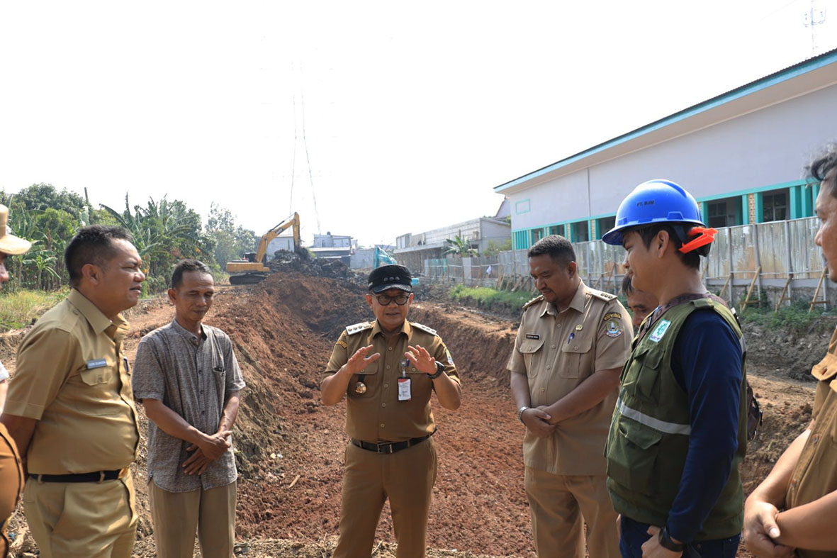 Read more about the article Walkot Bekasi Minta Agar Proyek Antisipasi Banjir Selesai Tepat Waktu