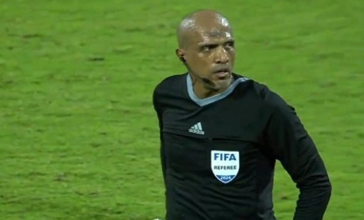 Read more about the article Wasit Kontroversial Ahmed Al Kaf Beri Kabar Mengejutkan !