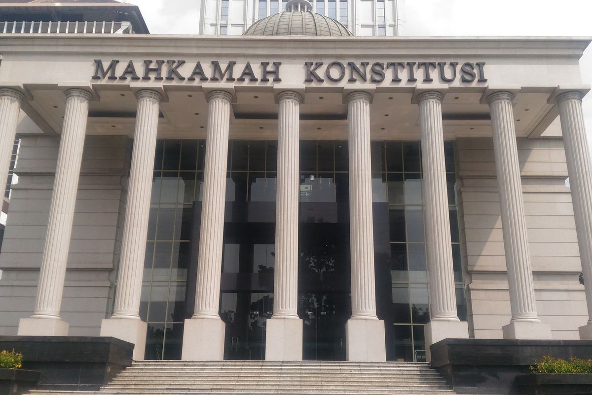 Read more about the article Ciptaker Dihapus MK Wajibkan Upah Minimum Sektoral