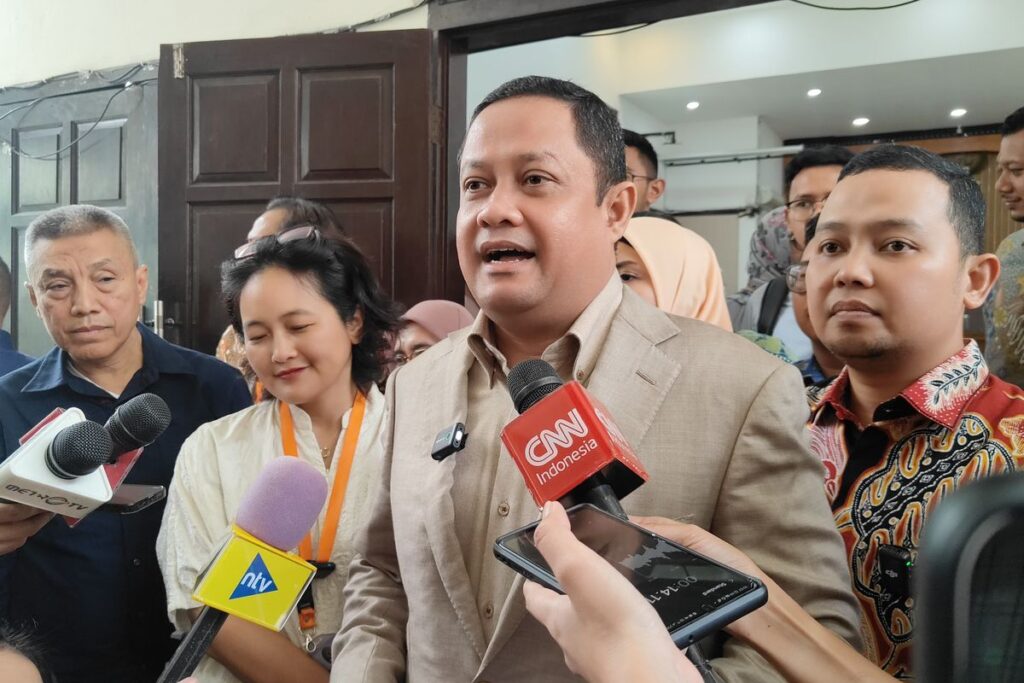 Read more about the article Saksi Ahli kejagung Di Laporkan Kubu Tom Lembong Atas Tuduhan Sumpah Palsu!