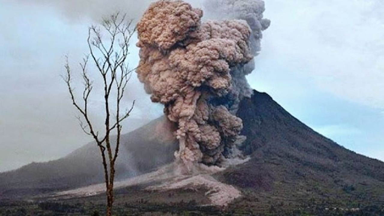 Read more about the article Erupsi Gunung Dukono Terjadi Lagi Diimbau Masyarakat Kenakan Masker
