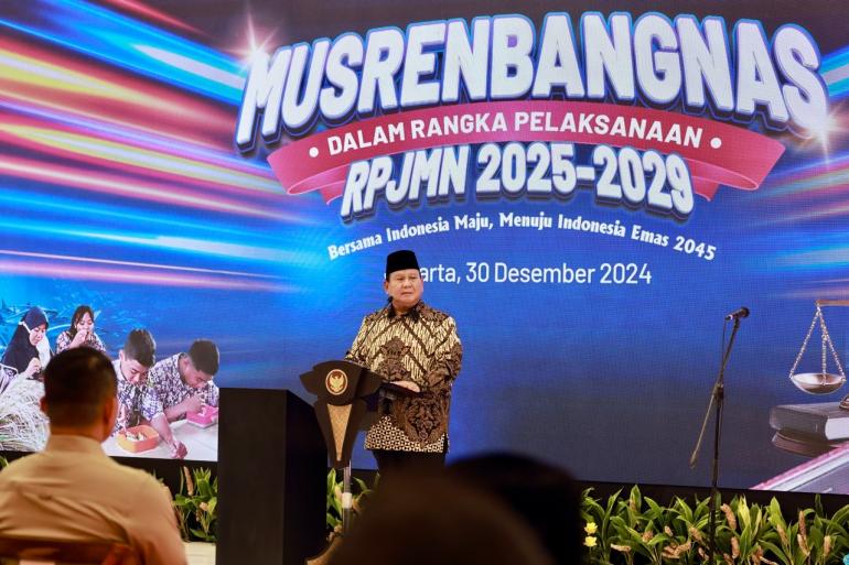 Read more about the article Prabowo Kritik Vonis Ringan Kasus Korupsi Ratusan Triliun