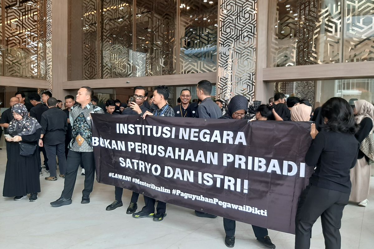 Read more about the article ASN Kemendikti Saintek Dipecat Sepihak, Diduga karena Kesalahpahaman