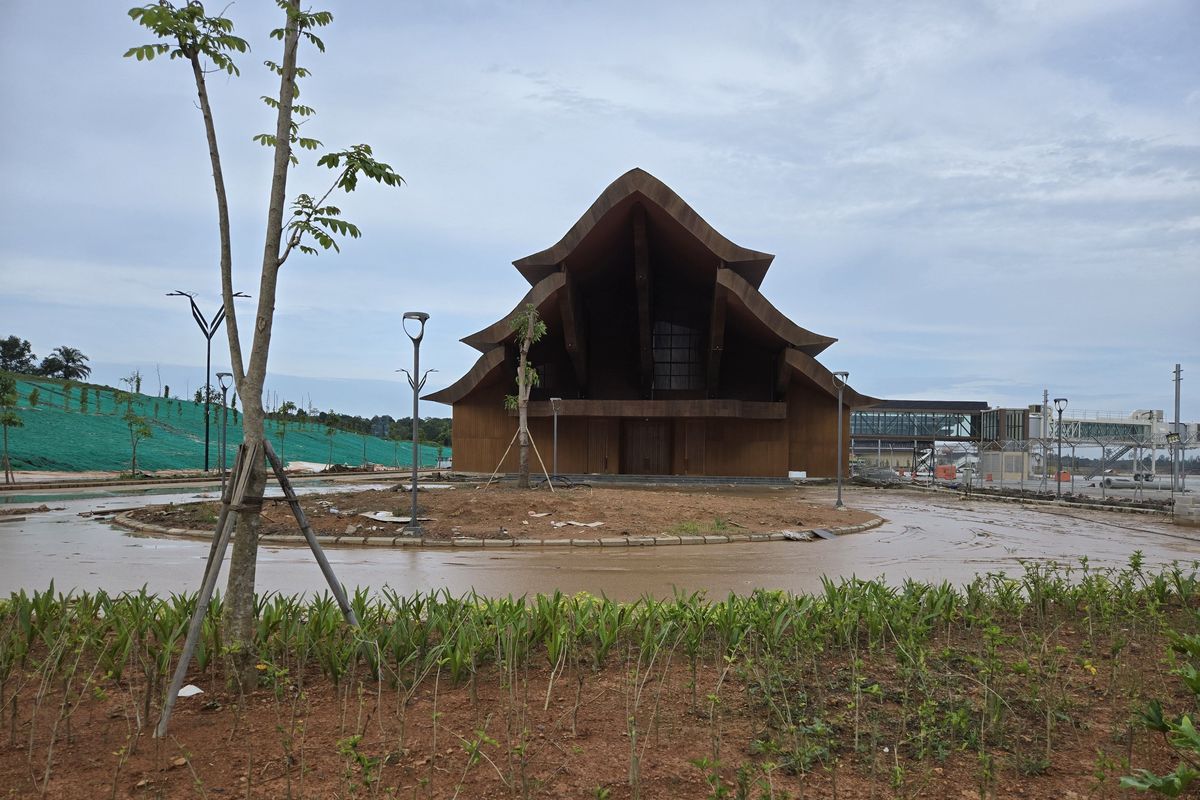 Read more about the article Kondisi Bandara VVIP IKN Yang Terkena Banjir