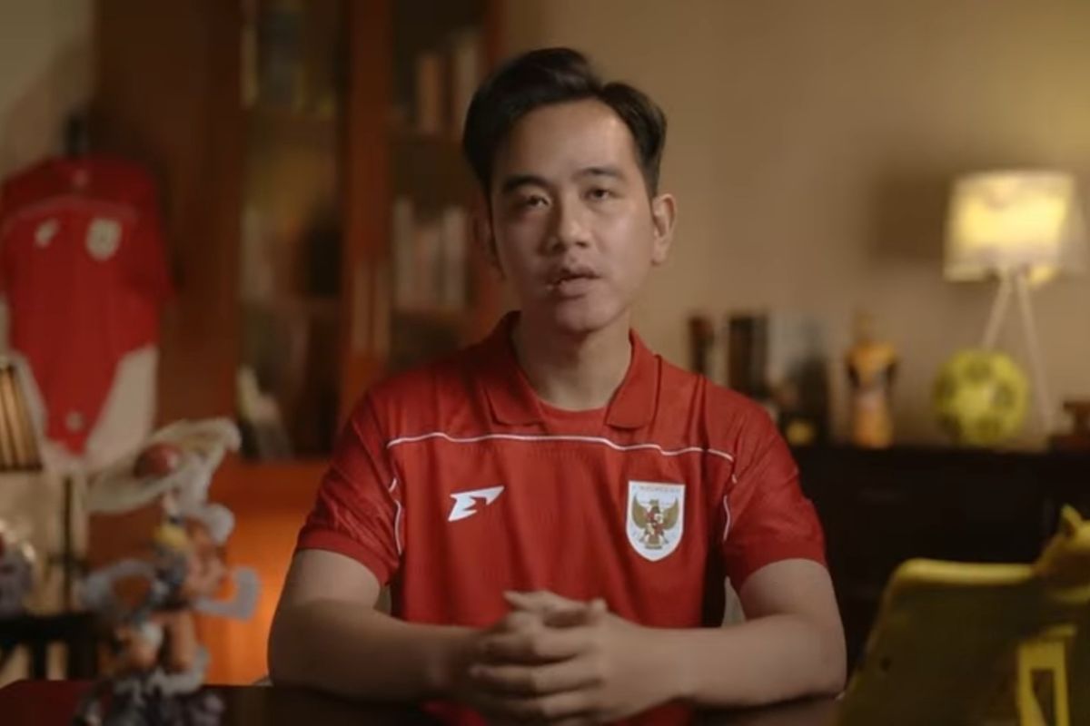 Read more about the article Gibran di Persimpangan: Maju Diserang, Diam Ditinggalkan